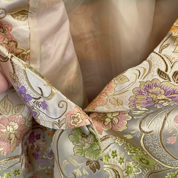 Robert Louis New York Vintage Ornate Floral Silk Jacket - Picture 7 of 10
